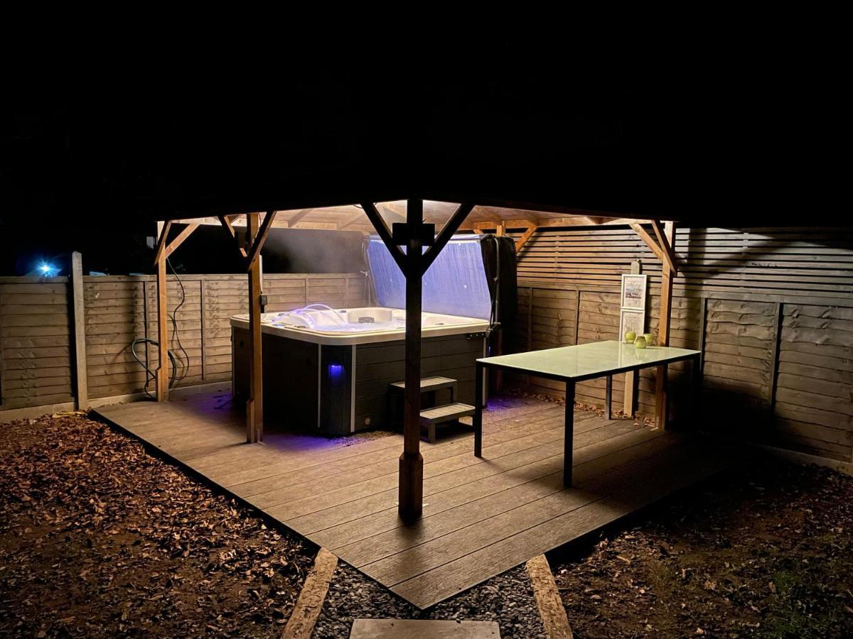 Family And Dog Friendly Luxury 3 Bed Property - With Hot Tub Kirkby Thore Eksteriør bilde